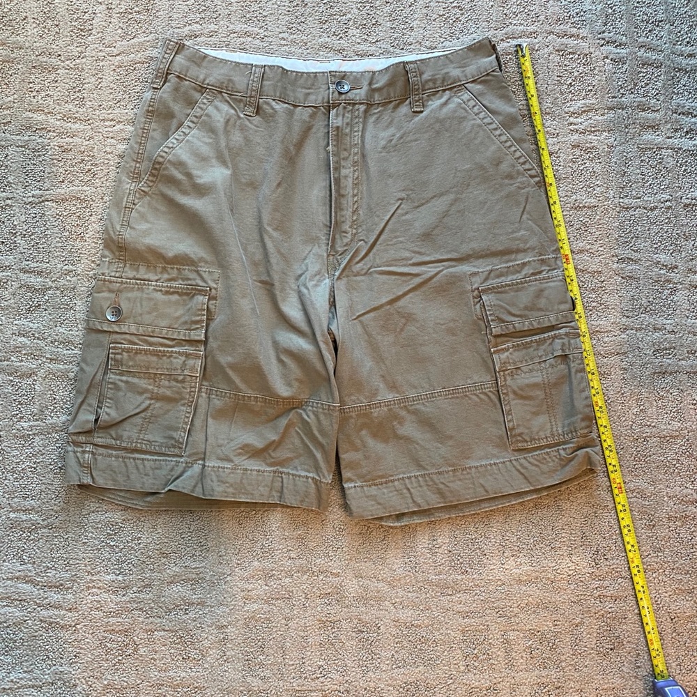 #1217 Levi’s Cargo Shorts